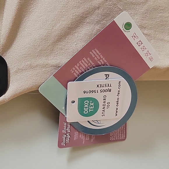 Booty Boost Shaper Shorts - Picture 7 of 11